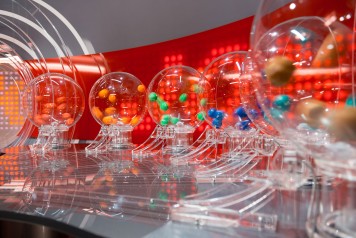 Registrazione dell'estrazione del Joker nello studio del Lotto. 